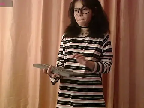 majumei online show from 06-18-26, 01:59