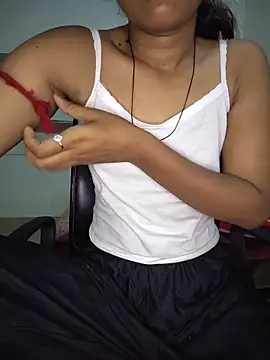 Snapshot of ESHA-LOVE chatting on 05-19-26, 11:56 ESHA-LOVE online show from 05-19-26, 11:56
