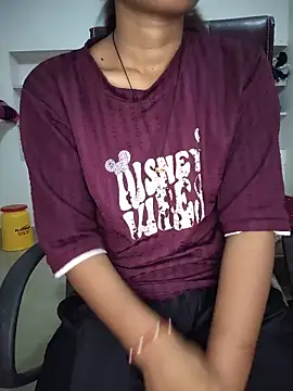Snapshot of ESHA-LOVE chatting on 06-01-26, 07:19 ESHA-LOVE online show from 06-01-26, 07:19