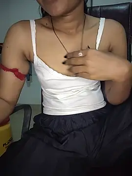 Snapshot of ESHA-LOVE chatting on 06-16-26, 04:07 ESHA-LOVE online show from 06-16-26, 04:07
