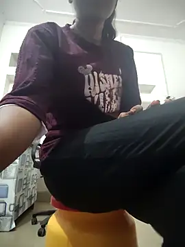 Snapshot of ESHA-LOVE chatting on 05-02-26, 12:27 ESHA-LOVE online show from 05-02-26, 12:27