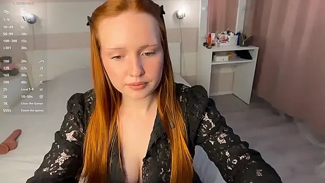 KikiBorn online show from 05-11-26, 09:54
