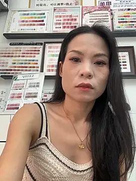 Snapshot of Xiaoyu-aa chatting on 06-03-26, 05:30 Xiaoyu-aa online show from 06-03-26, 05:30