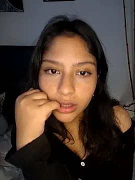 vaioletpoet online show from 06-18-26, 05:40