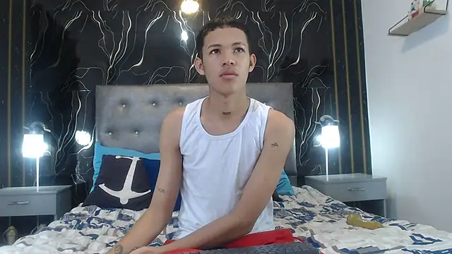 PhillipCox online show from 05-29-26, 12:33