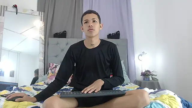PhillipCox online show from 06-16-26, 12:49