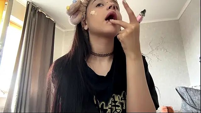 LouisePavlides online show from 05-23-26, 12:37