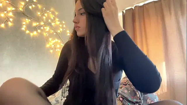 LouisePavlides online show from 05-06-26, 01:26