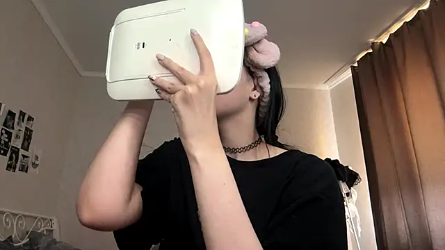 LouisePavlides online show from 06-11-26, 12:13
