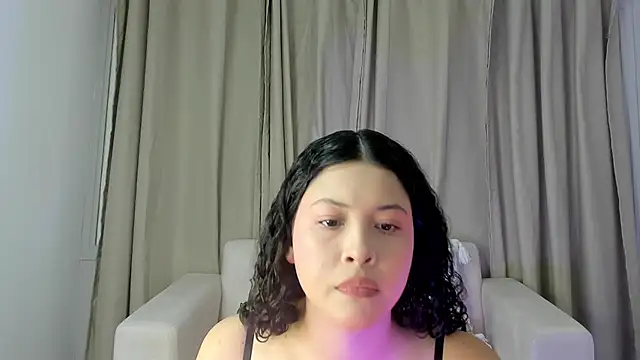 Snapshot of hanah_line chatting on 05-13-26, 12:34 hanah line online show from 05-13-26, 12:34