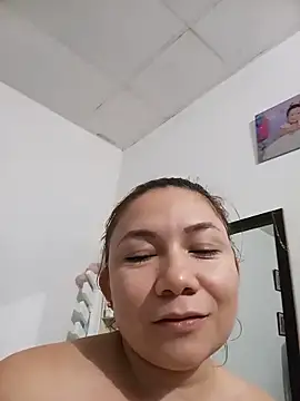 Luna Morch online show from 06-07-26, 03:23