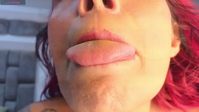 Snapshot of Lucie_Red chatting on 05-15-26, 07:23 Lucie Red online show from 05-15-26, 07:23