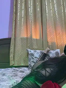 QueenRima99 online show from 05-17-26, 12:49