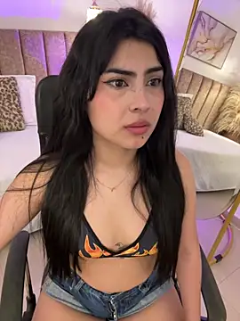 Snapshot of SofiVelvet_ chatting on 05-06-26, 12:31 SofiVelvet online show from 05-06-26, 12:31