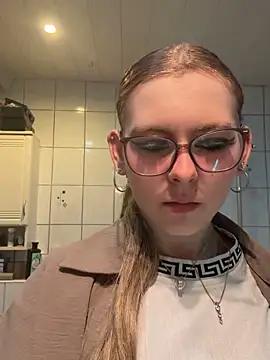 Lina-420 online show from 05-07-26, 07:39