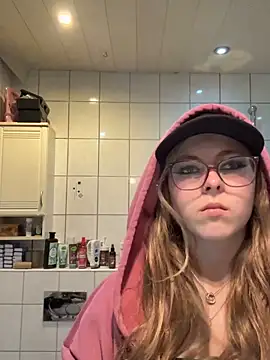 Lina-420 online show from 05-06-26, 08:24