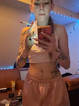 Lina-420 online show from 05-31-26, 07:47