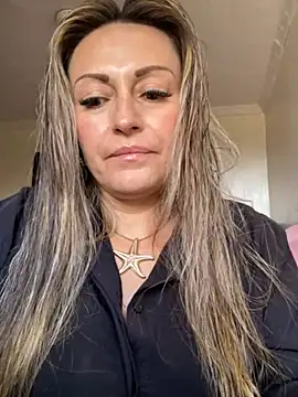 Snapshot of Angel_Nova_ chatting on 06-25-26, 07:19 Angel Nova online show from 06-25-26, 07:19