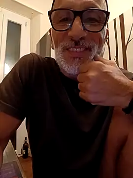circusmale online show from 04-28-26, 06:45