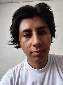 Snapshot of Ericef chatting on 05-20-26, 05:54 Ericef online show from 05-20-26, 05:54