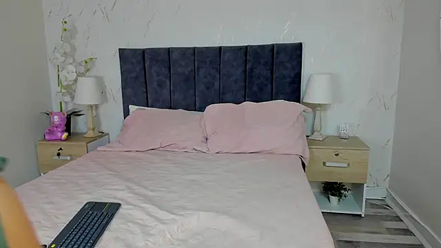 ARIANNA KYLEE online show from 06-03-26, 04:55
