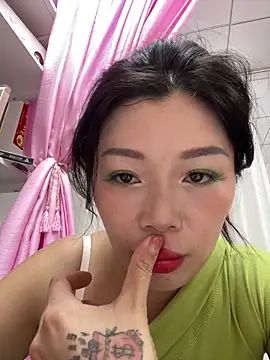 Snapshot of milkwine chatting on 05-18-26, 07:57 milkwine online show from 05-18-26, 07:57
