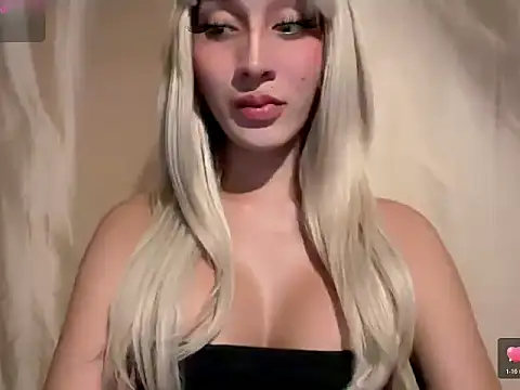 Snapshot of Maria_magdalena11 chatting on 06-16-26, 01:55 Maria magdalena11 online show from 06-16-26, 01:55