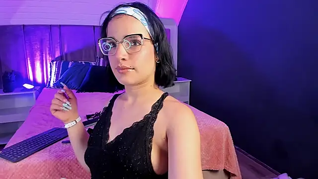 Azahara 18 online show from 04-30-26, 11:42