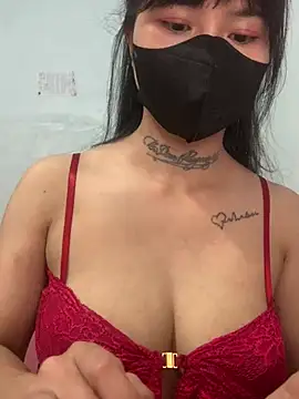Lilyy18 online show from 05-07-26, 05:11
