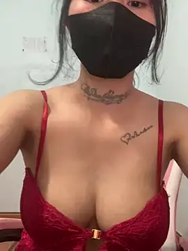 Lilyy18 online show from 05-11-26, 07:10