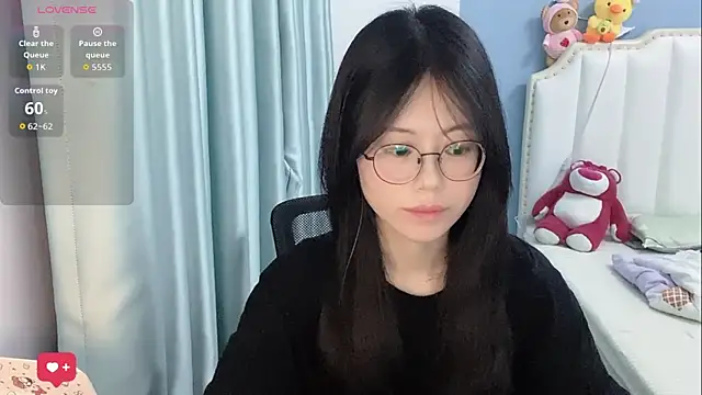Luna-666 online show from 05-18-26, 01:05