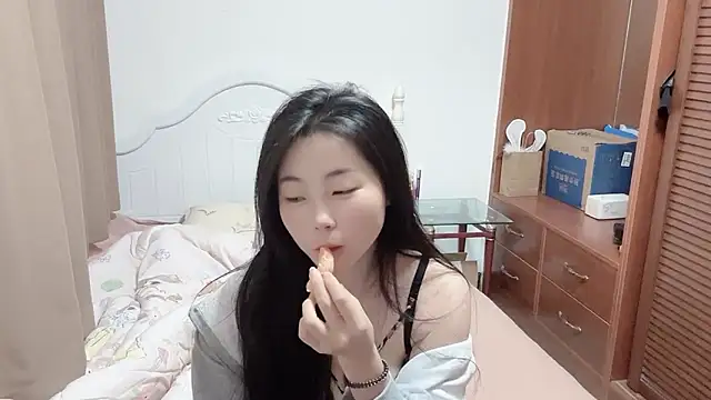 Snapshot of XIAOnaimao-001 chatting on 05-07-26, 05:22 XIAOnaimao-001 online show from 05-07-26, 05:22