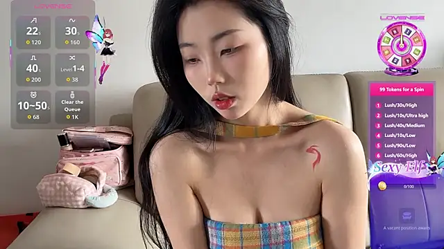 Snapshot of XIAOnaimao-001 chatting on 05-16-26, 05:28 XIAOnaimao-001 online show from 05-16-26, 05:28
