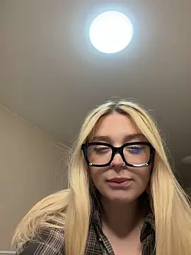 Alictris online show from 04-26-26, 02:25