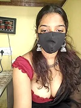 Snapshot of vanika2000 chatting on 07-21-26, 04:25 vanika2000 online show from 07-21-26, 04:25