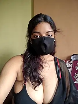 vanika2000 online show from 05-13-26, 03:13