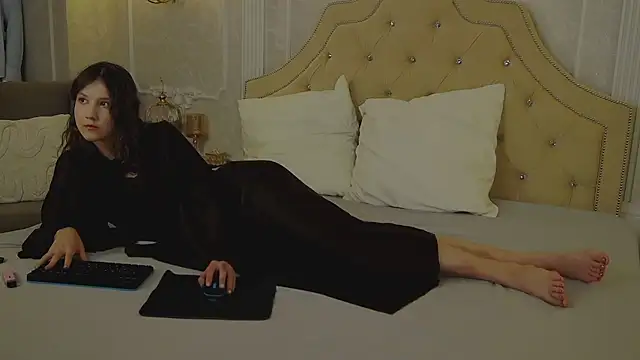 Aria Alves online show from 07-21-26, 03:35