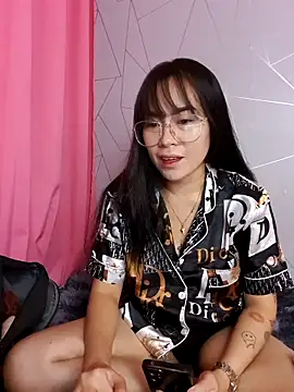 Bad bish21 online show from 06-10-26, 01:23