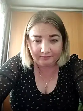 MiyaOlliver online show from 05-10-26, 10:52