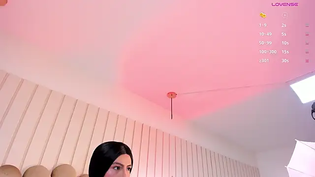 nicki-west online show from 05-28-26, 07:31