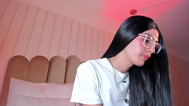 nicki-west online show from 06-07-26, 03:28