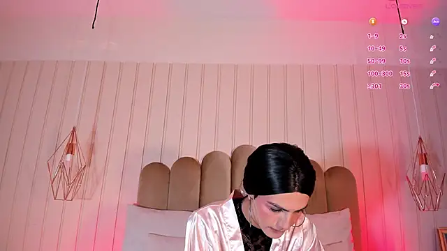nicki-west online show from 06-09-26, 07:37