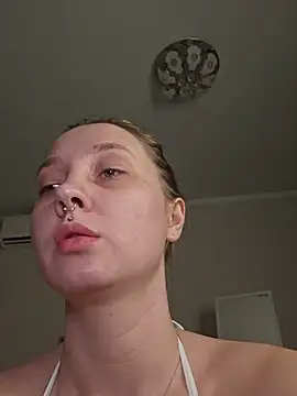 ooopsitscandy online show from 07-08-26, 05:35