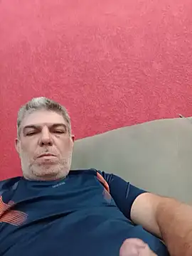 Snapshot of Pgross1 chatting on 07-18-26, 07:22 Pgross1 online show from 07-18-26, 07:22