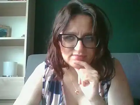 sensual paris online show from 06-01-26, 05:29