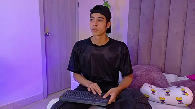 Liam  Mercury online show from 06-16-26, 07:47