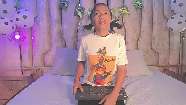 chica nocturna25 online show from 06-24-26, 03:05