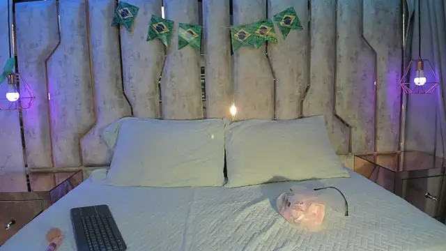 chica nocturna25 online show from 07-12-26, 03:18