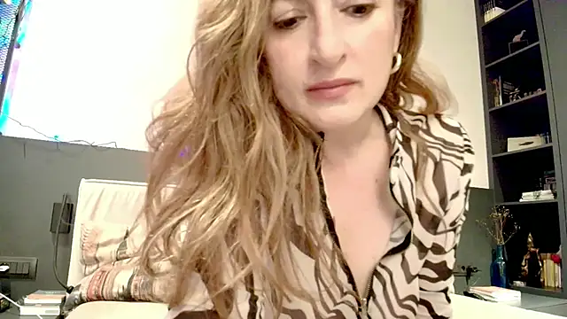 Peachy  online show from 05-18-26, 08:08