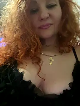 Snapshot of kisulya chatting on 10-18-25, 06:43 kisulya online show from 10-18-25, 06:43